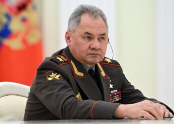 El ministro de Defensa de Rusia llega a China en una visita oficial