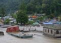 FN4RH4YYZT5D5RHJS4FKMCVJQ4 Declaran catástrofe por inundaciones en estado indio de Sikkim; registran 14 muertos y 102 desaparecidos