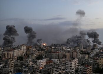 Anuncian que Israel pasa a la «ofensiva total» contra Gaza