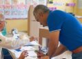 IMG 20231001 WA0024 Joel Santos vota en primarias y llama a participar en la «fiesta de la democracia»