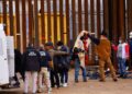 Migrantes capturados en la frontera norte México rescata a casi 30 mil migrantes ilegales en menos de un mes