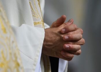 Detienen otro sacerdote en Nicaragua, el quinto en últimos 7 días