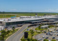 Aeropuerto Int. de Las Americas Jose Fco. Pena Gomez Renovación del contrato de AERODOM enfrenta opiniones del oficialismo y la oposición