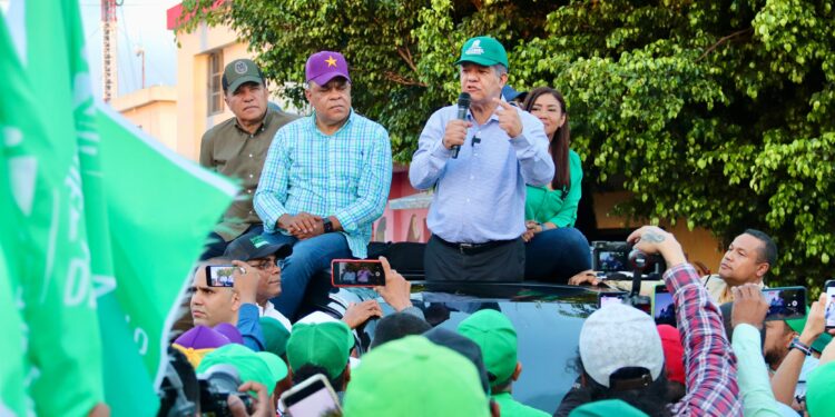 Leonel Fernandez asegura que el pueblo se siente estafado por Luis Abinader