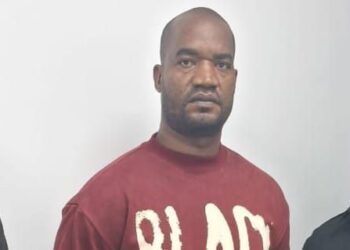 Migración detiene a un dominicano con Alerta Migratoria por homicidio