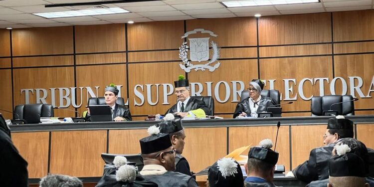 Tribunal Superior Electoral suspende juramentación de Potentini en CARD 