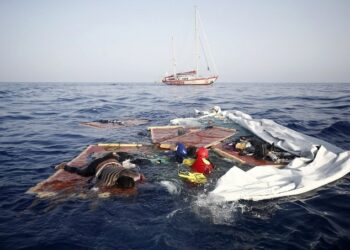 ¡Trágico destino! Mueren 61 migrantes en un naufragio frente a las costas de Libia 