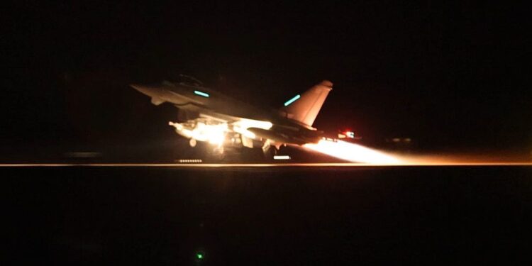 EE.UU. bombardea otra vez a posiciones hutíes en Yemen