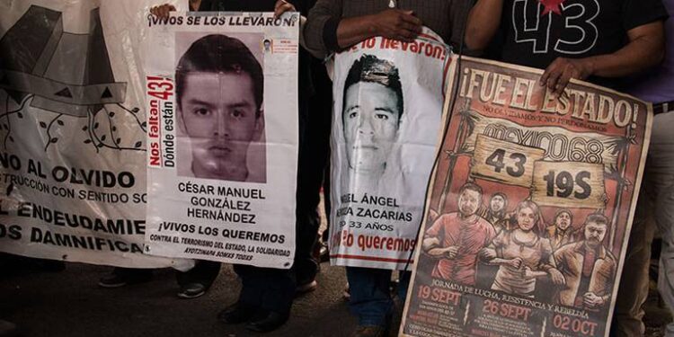 Ordenan liberar a ocho militares ligados al caso Ayotzinapa en México 