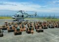 las fuerzas armadas de ecuador hallan un semisumergible con 3 2 toneladas de cocaina e499 ¡Golpe al narco! Incautan cerca de 22 toneladas de cocaína en Ecuador 