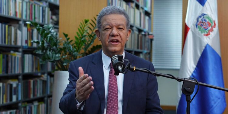 Leonel lanzará “El Rugido del León” primer podcast de un candidato presidencial en RD