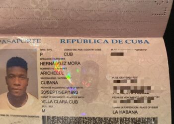 Migración afirma futbolista cubano detenido en RD tenía papeles vencidos
