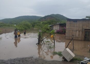 Fuertes lluvias en Ecuador dejan seis muertos y más de 27.000 afectados