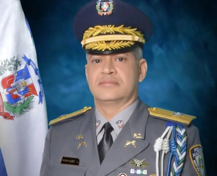 Coronel Roberto Nivar se convierte en el nuevo director de la cárcel La Victoria - El Quinto Elemento TV