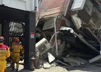 Varios muertos y centenares de heridos tras potente terremoto en Taiwán