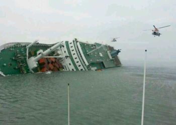 12 muertos y varios desaparecidos tras volcarse un barco en China