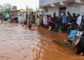 kenia ascienden a 93 los muertos por las inundaciones que afectan a kenia desde mediados de marzo Fuertes lluvias en Kenia revientan una presa; hay más de 40 muertos