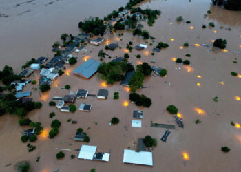 Aumenta a 83 el número de muertos por las fuertes inundaciones en Brasil