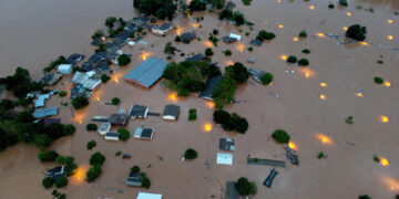 Aumenta a 83 el número de muertos por las fuertes inundaciones en Brasil