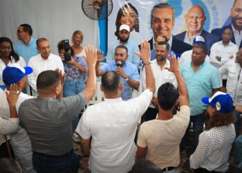 PRM juramenta excandidato a alcalde por el PLD en Las Terrenas