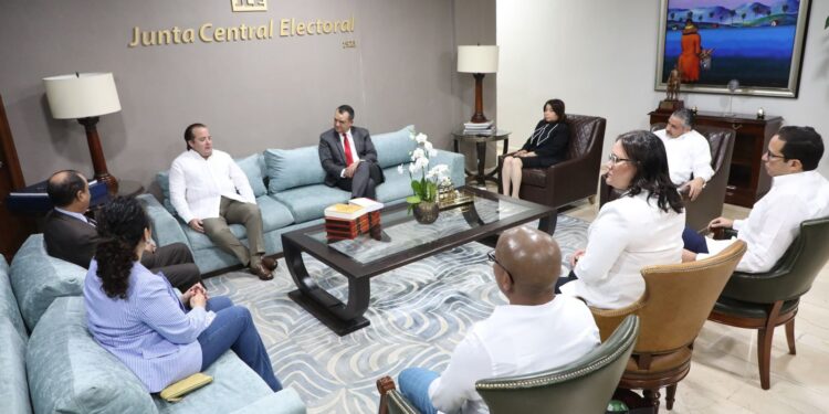 PRM felicita Pleno de la JCE por exitosa labor en elecciones