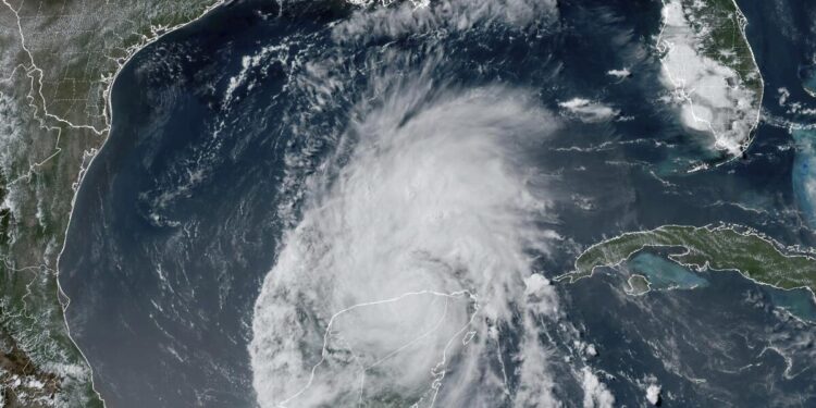 Huracán Beryl amenaza el Sur de Texas con categoría 2