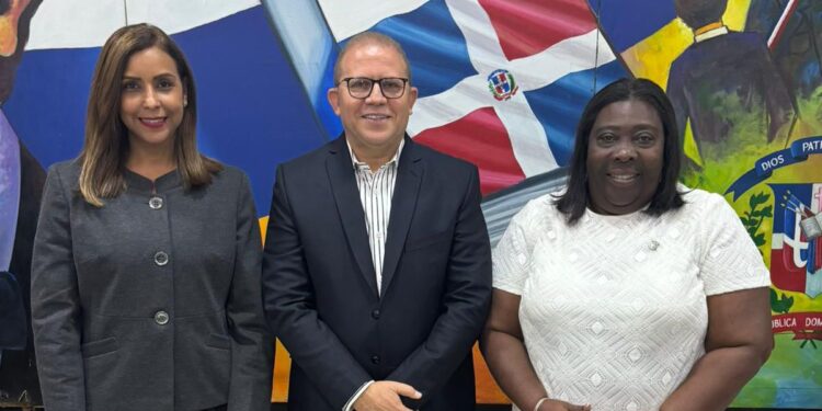 Fuerza del Pueblo designa a Rafael Castillo como nuevo vocero en la Cámara de Diputados