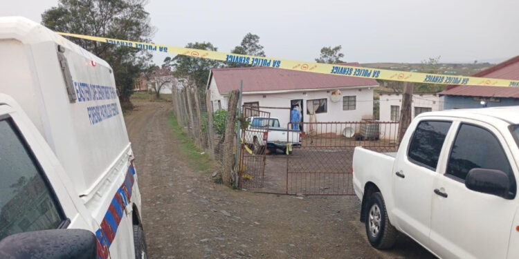 Tiroteo masivo en Sudáfrica deja 17 muertos, incluidos 15 mujeres