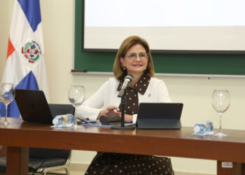 Raquel Peña es designada presidenta del Gabinete de Educación