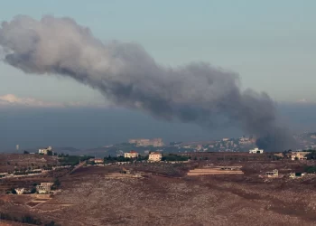 Israel intensifica ataques a Hezbollah en el sur del Líbano; más de 90 heridos