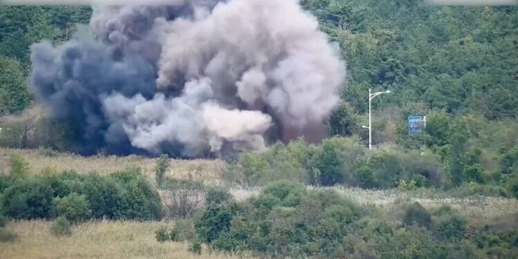 Corea del Norte ejecuta explosiones para cortar conexiones con Corea del Sur