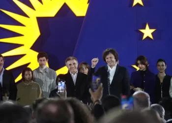 Partido gobernante de Georgia gana elección en medio de protestas por “golpe constitucional”