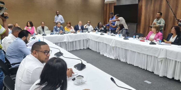 El pueblo dominicano podrá opinar sobre la reforma fiscal este jueves 17