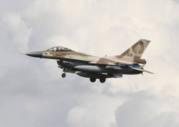 Israel bombardea objetivos de Hezbolá en Siria cerca de la frontera libanesa