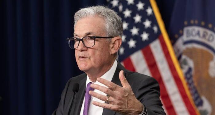 La Fed reduce tasa de interés un día después del triunfo de Trump en EE.UU.