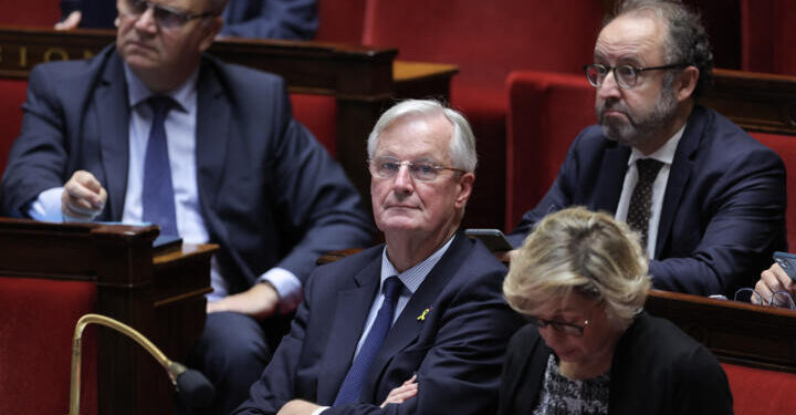 Primer ministro de Francia, Michel Barnier, renuncia tras voto de censura