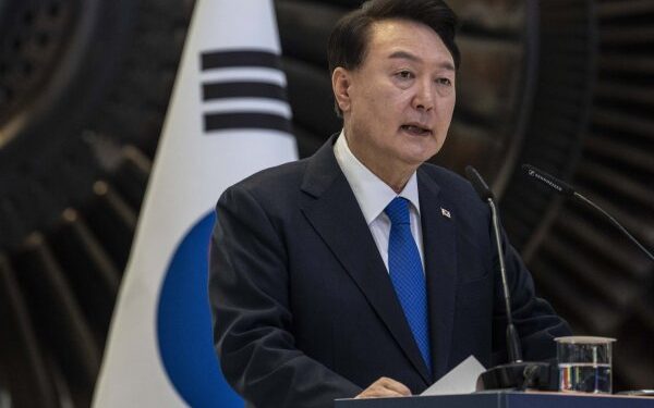 Presidente de Corea del Sur impone ley marcial