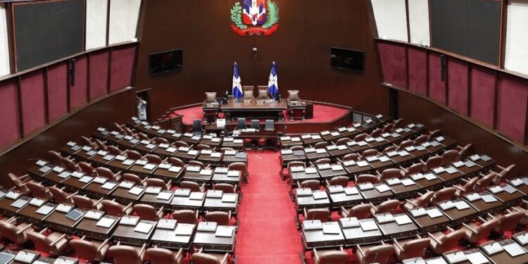 Diputados aprueban préstamos por 520 millones de dólares para monorriel y gestión de residuos sólidos