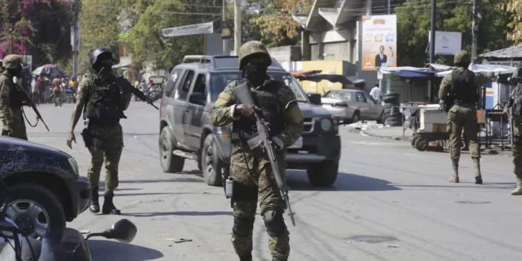 Policía de Haití abate a varios pandilleros en Petion-ville