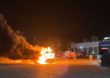 Israel refuerza seguridad tras explosión de autobuses en Tel Aviv