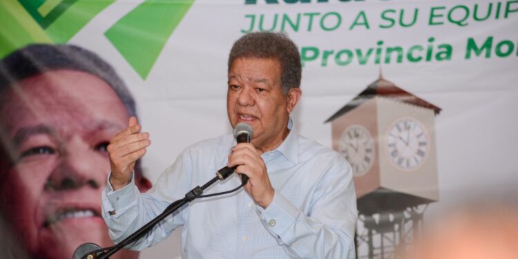 Leonel Fernández denuncia la ineficiencia del PRM y promete recuperar la soberanía fronteriza