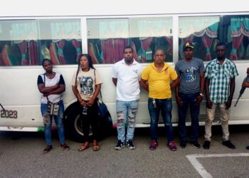 Tres dominicanos y un haitiano capturados por transportar haitianos indocumentados
