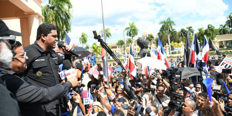 Antigua Orden Dominicana vuelve a marchar contra migración ilegal haitiana