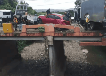 Cinco heridos durante accidente múltiple en Monseñor Nouel
