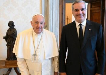 Presidente Abinader envía condolencias por fallecimiento del papa Francisco