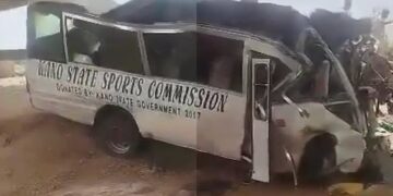 ¡Tragedia en Nigeria! 21 atletas mueren en accidente de bus tras torneo nacional