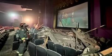 Colapsa techo durante función de Destino final 6 en cine de Argentina