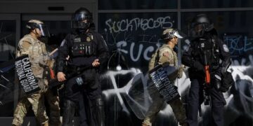 Llegan 200 marines a Los Ángeles para proteger edificios federales