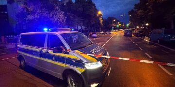 Policía de Alemania abate a mujer tras atacar con cuchillo a varias personas 